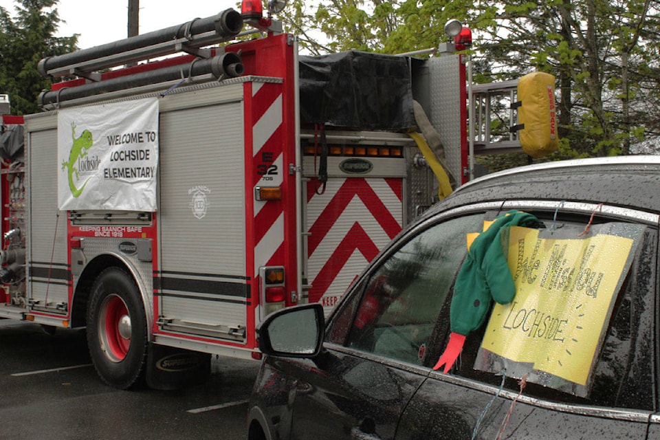 Teachers and staff from Lochside Elementary School planned a parade through the community on Thursday to visit their students during the pandemic. (Devon Bidal/News Staff)