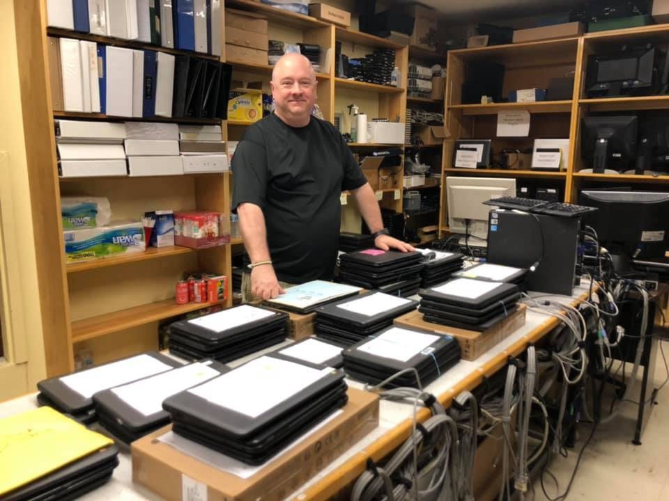 21367077_web1_200424-VNE-SD61-Chromebooks-iPads-_1