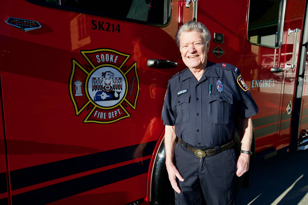 27971015_web1_220203-SNM-Fred-fire-retirement-FredParker_3