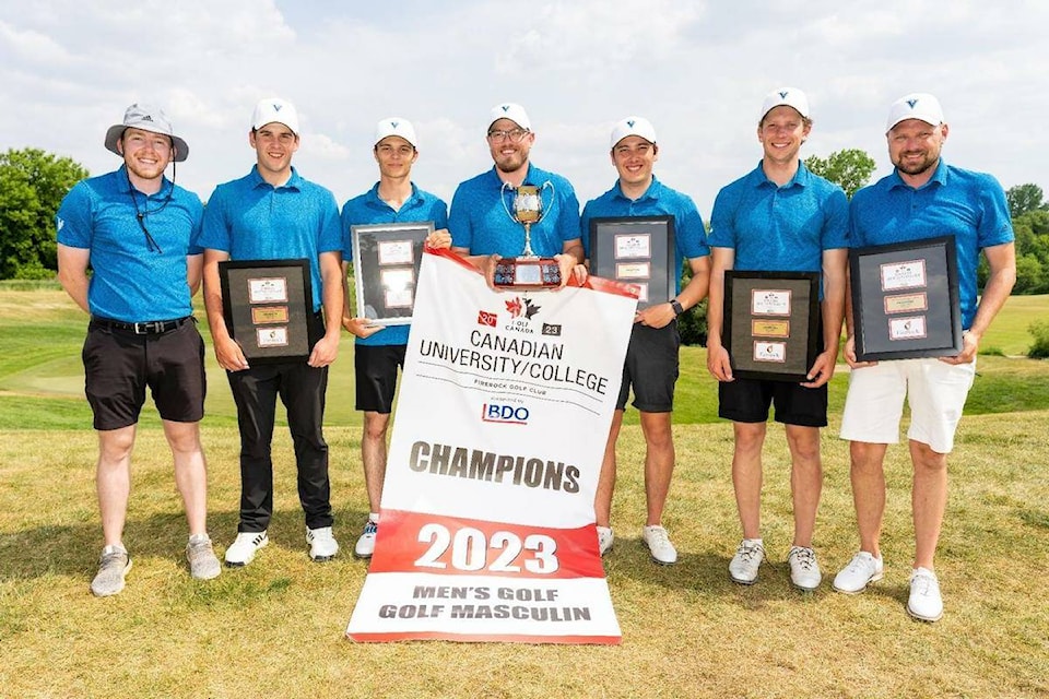 32922374_web1_230605-sne-uvic-golf-champs--_1