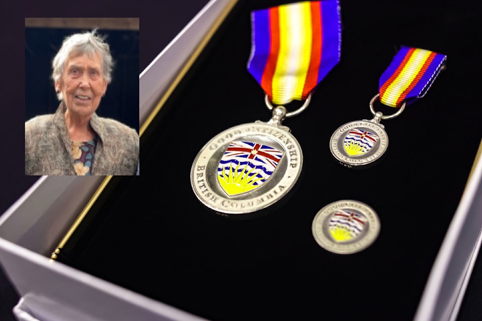 240814-donna-furneaux-medal