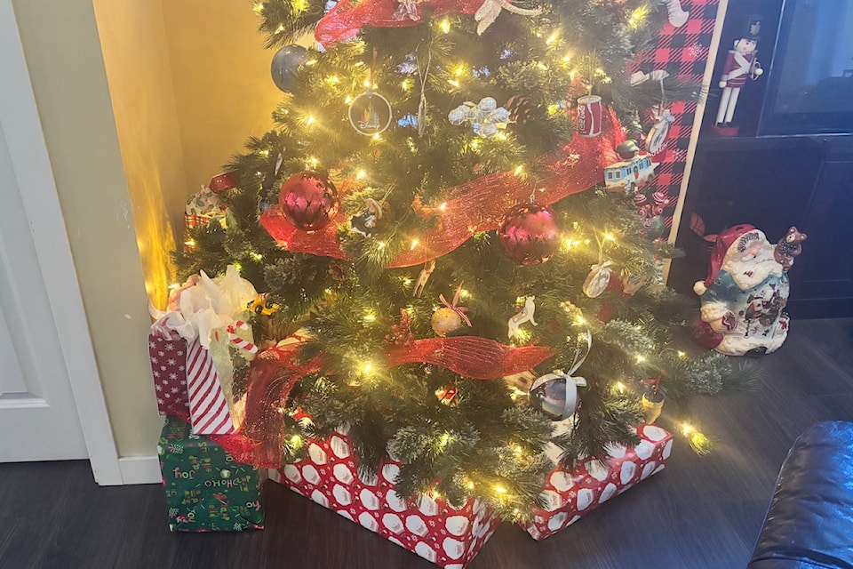 241225-pqn-gifts