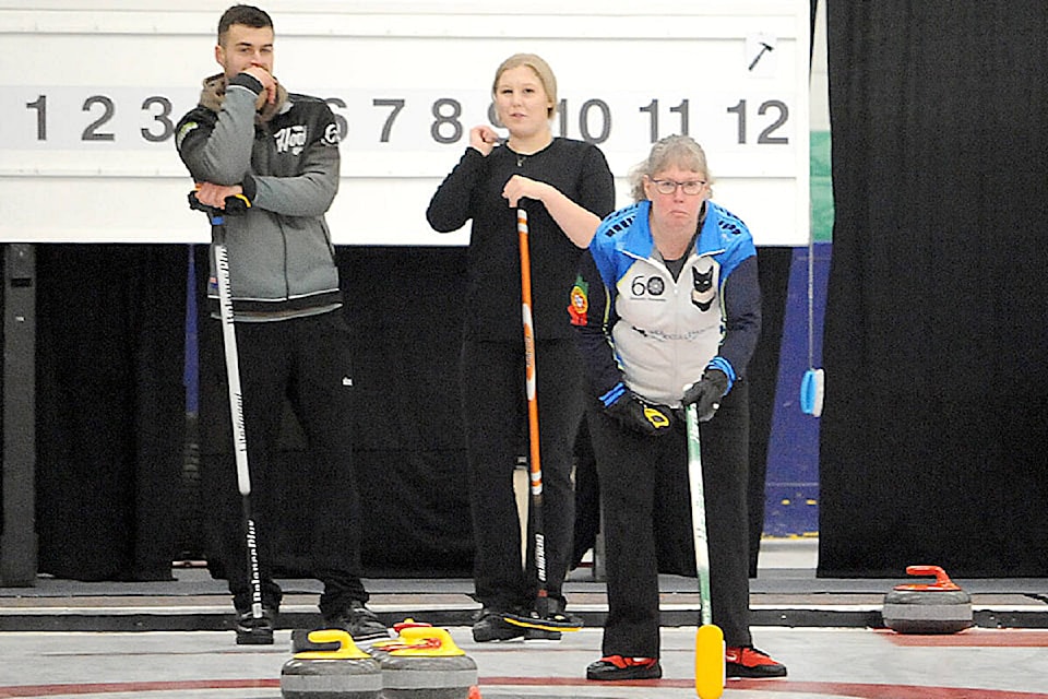241120-pqn-april-gale-sexeiro-curling