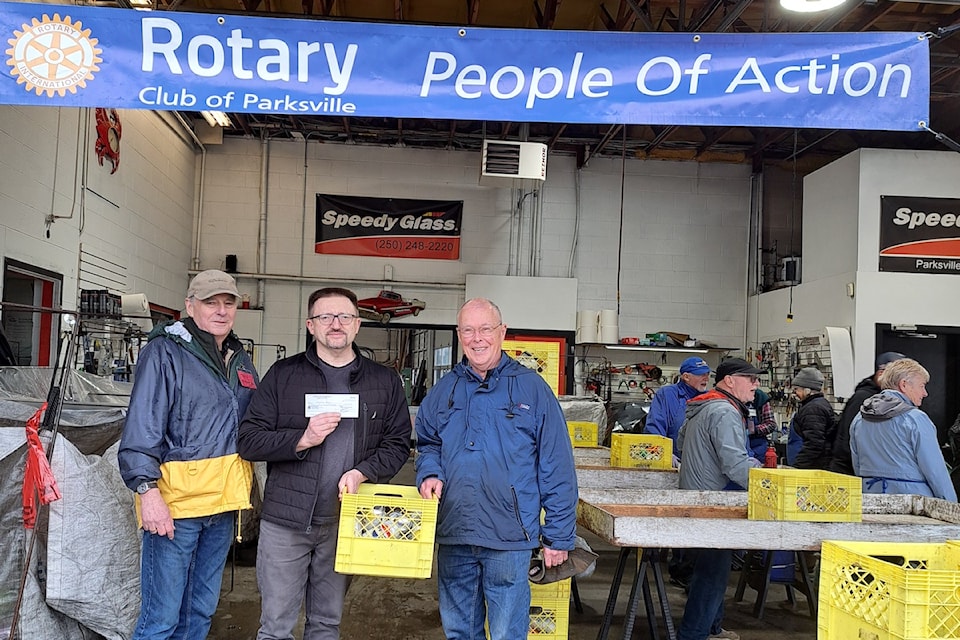 250402-pqn-rotary-donate