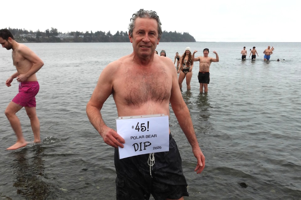 250115-pqn-ronald-45-swim