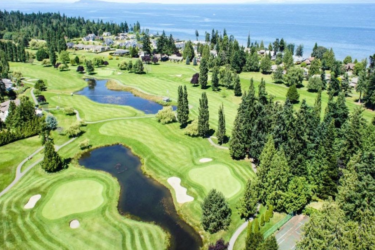 Qualicum Beach officials say private donor offers $2.125M toward golf course acquisition
