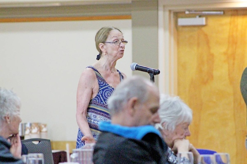web1_170331-PQN-M-HomelessForum1-lc-mar30