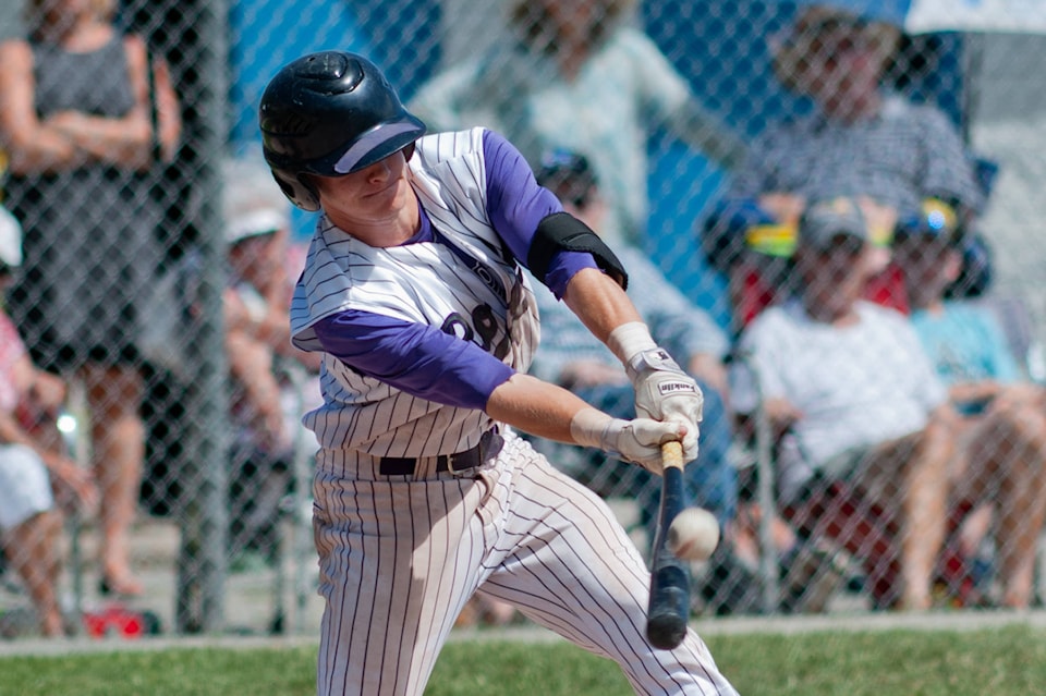 7801958_web1_170725-PQN-baseball-green