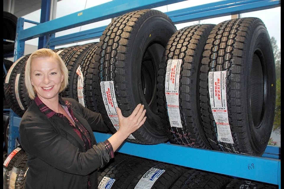 8726753_web1_171002-PQN-M-WinterTiresPaulaSzabo