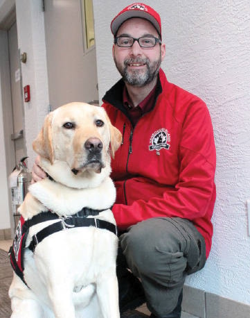 14133977_web1_Serge-service-dog