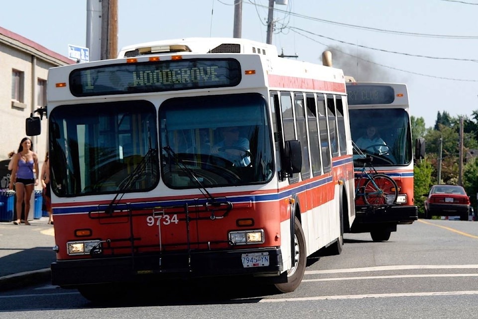 14615957_web1_181130-PQN-M-RDNTransitI-retrobuses-NBU-apr3