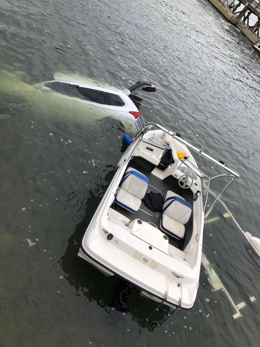 16876444_web1_Port_Moody_boat_launch_accident