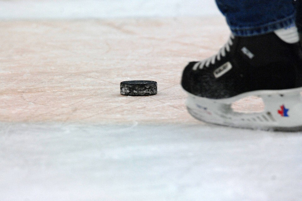 18449914_web1_hockey-puck-584978_1920