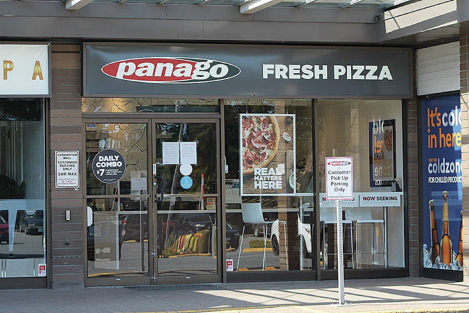 21206584_web1_200409-LCH-Panago-Free-Pizza