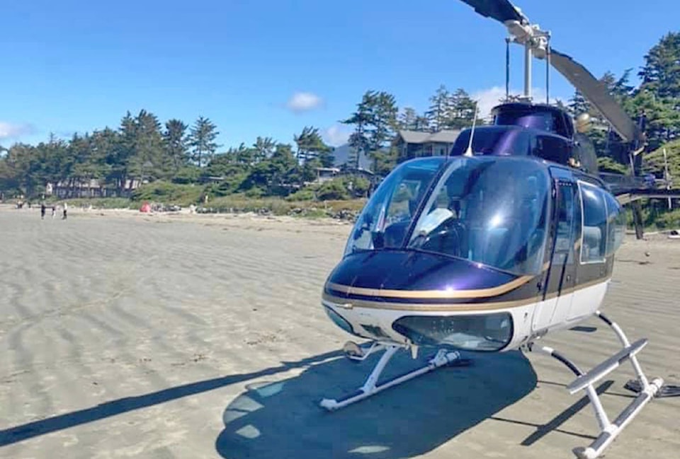 21934757_web1_200624-UWN-Helicopter-Tofino-WEB_1