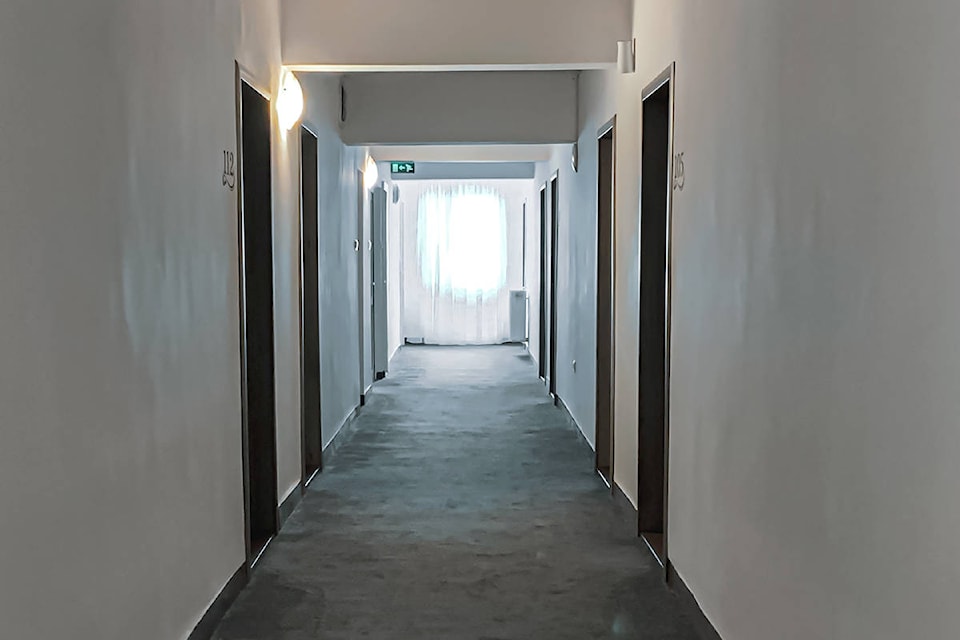 23511210_web1_201209-NBU-rent-bank-1_1