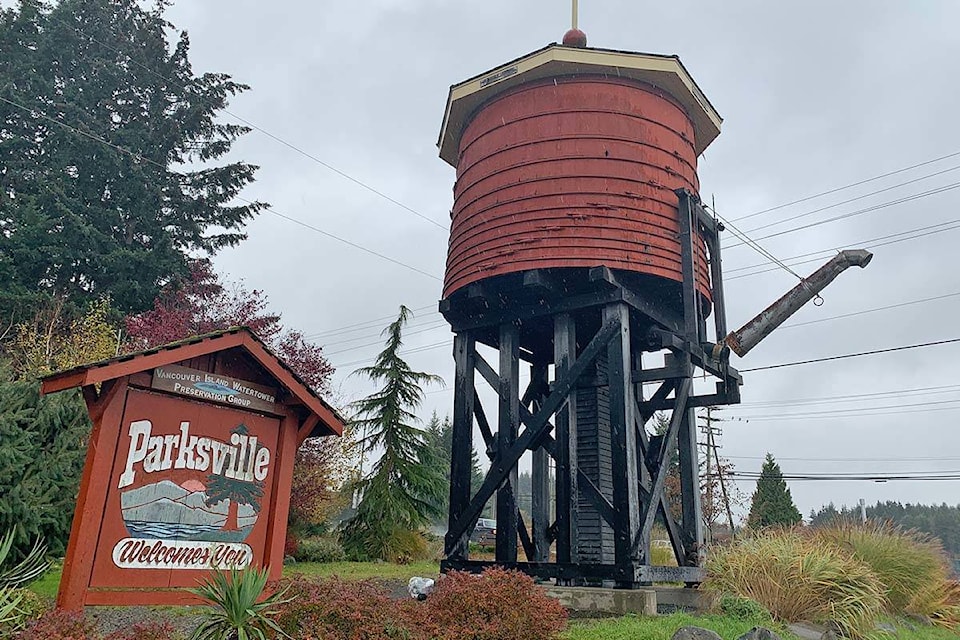 25432852_web1_210616-PQN-Parksville-Water-Tower-New-Home-PARKSVILLEWATERTOWER_1