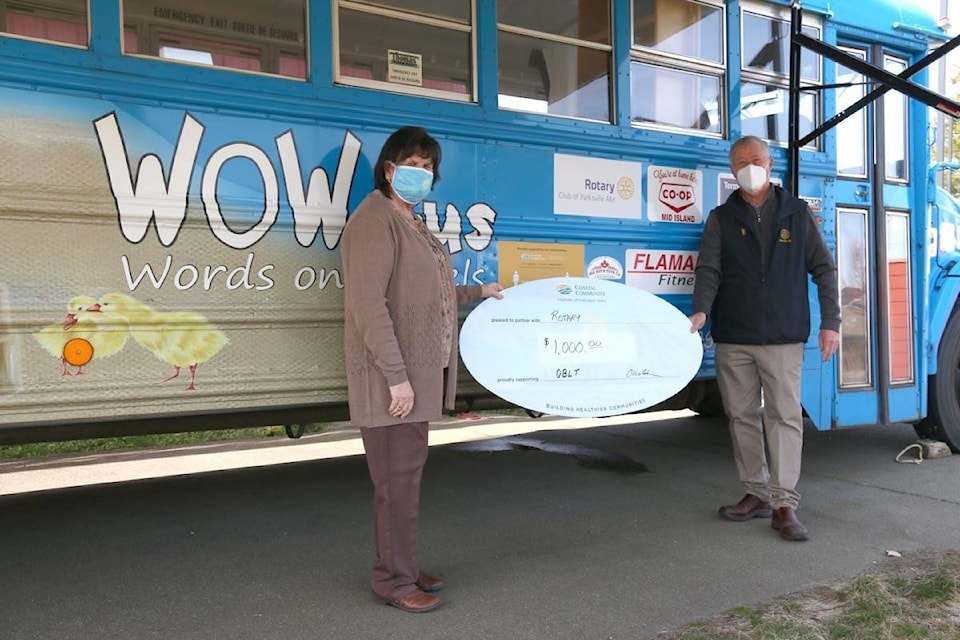 25613403_web1_210630-PQN-Island-Partnershp-Funding-wowbus_1