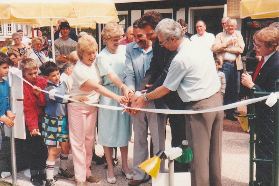 Ribbon-cutting on opening day at Paradise Mini Golf and Fun Park in 1988. (Submitted photo)