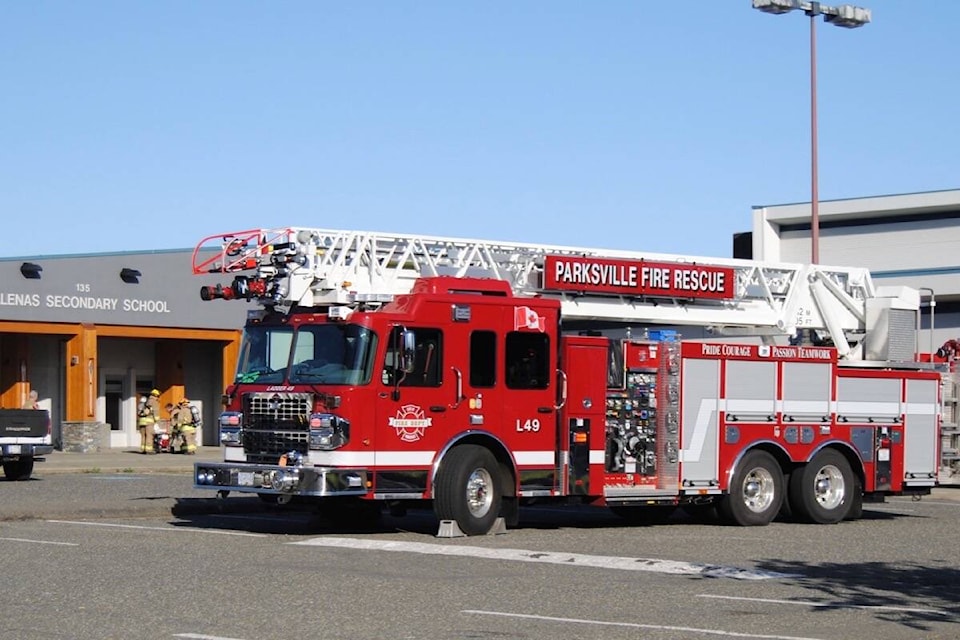 28276046_web1_220302-PQN-Parksville-Fire-Department-FIRETRUCK_1