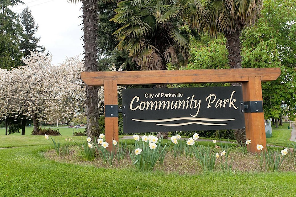 28713771_web1_220413-PQN-Parksville-Community-Park-Improvements-PARKSIGN_1