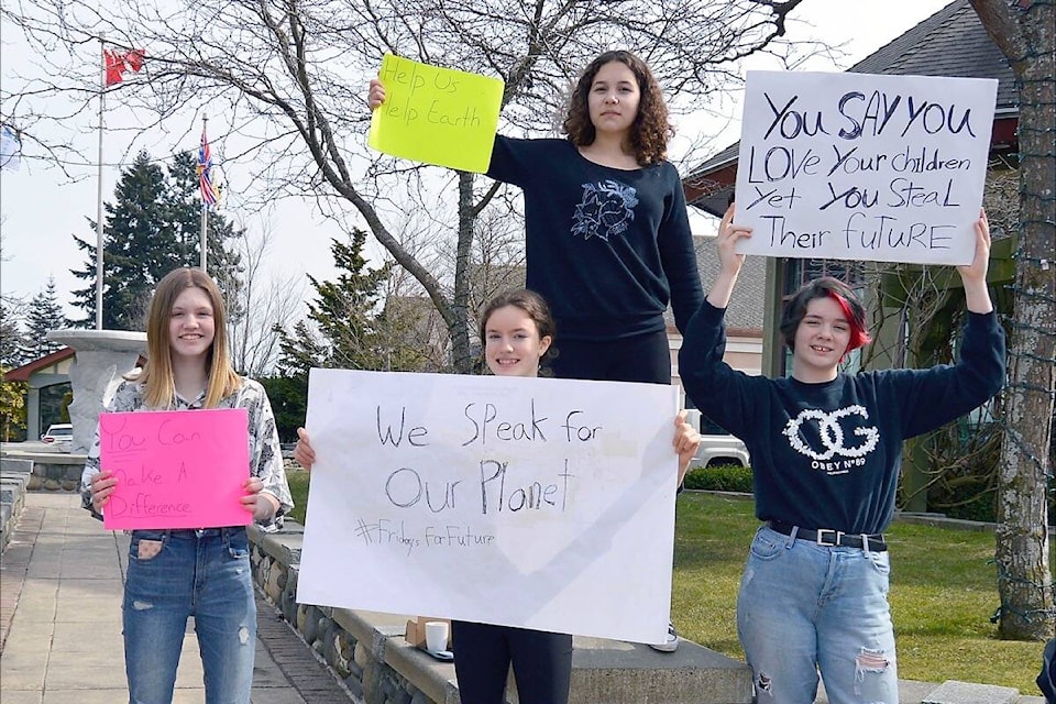 29414845_web1_220615-PQN-KSS-Students-Climate-Issue-FridaysForTheFuture_1