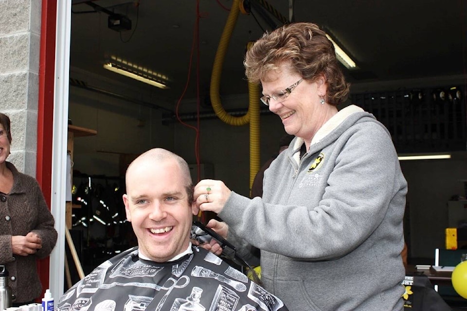 30421664_web1_220921-PQN-Dashwood-Head-Shave-headshave_1