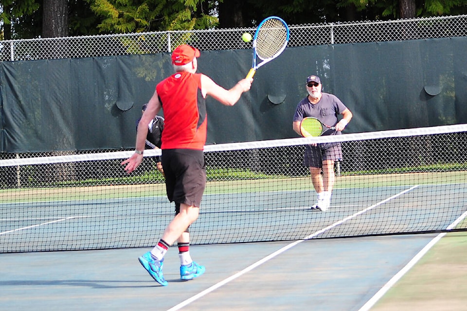 33032627_web1_230621-PQN-Tennis-Club-vs-Pickleball-qbtenniscourts_1