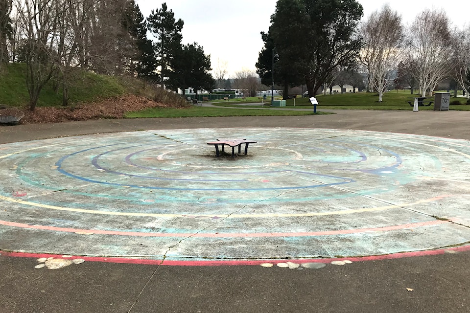 241211-pqn-parksville-labyrinth