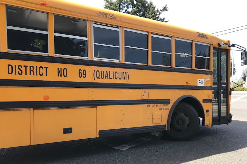 250514-pqn-school-bus-qualicum-sd
