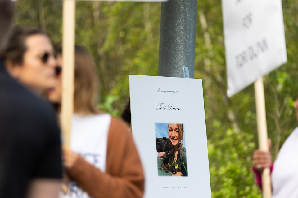 240627-pan-tori-dunn-vigil