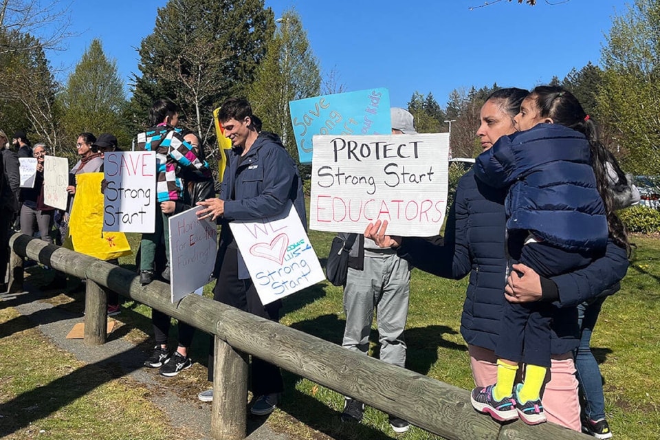 web1_240418-pan-parentprotest_1