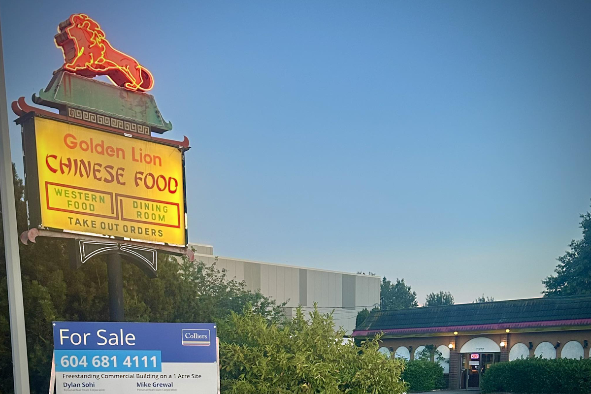 Longtime South Surrey restaurant closing