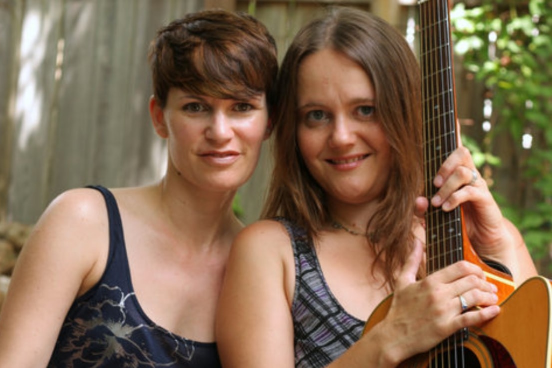 Concerts at the Pier provides happy reunion for Avenue Elle