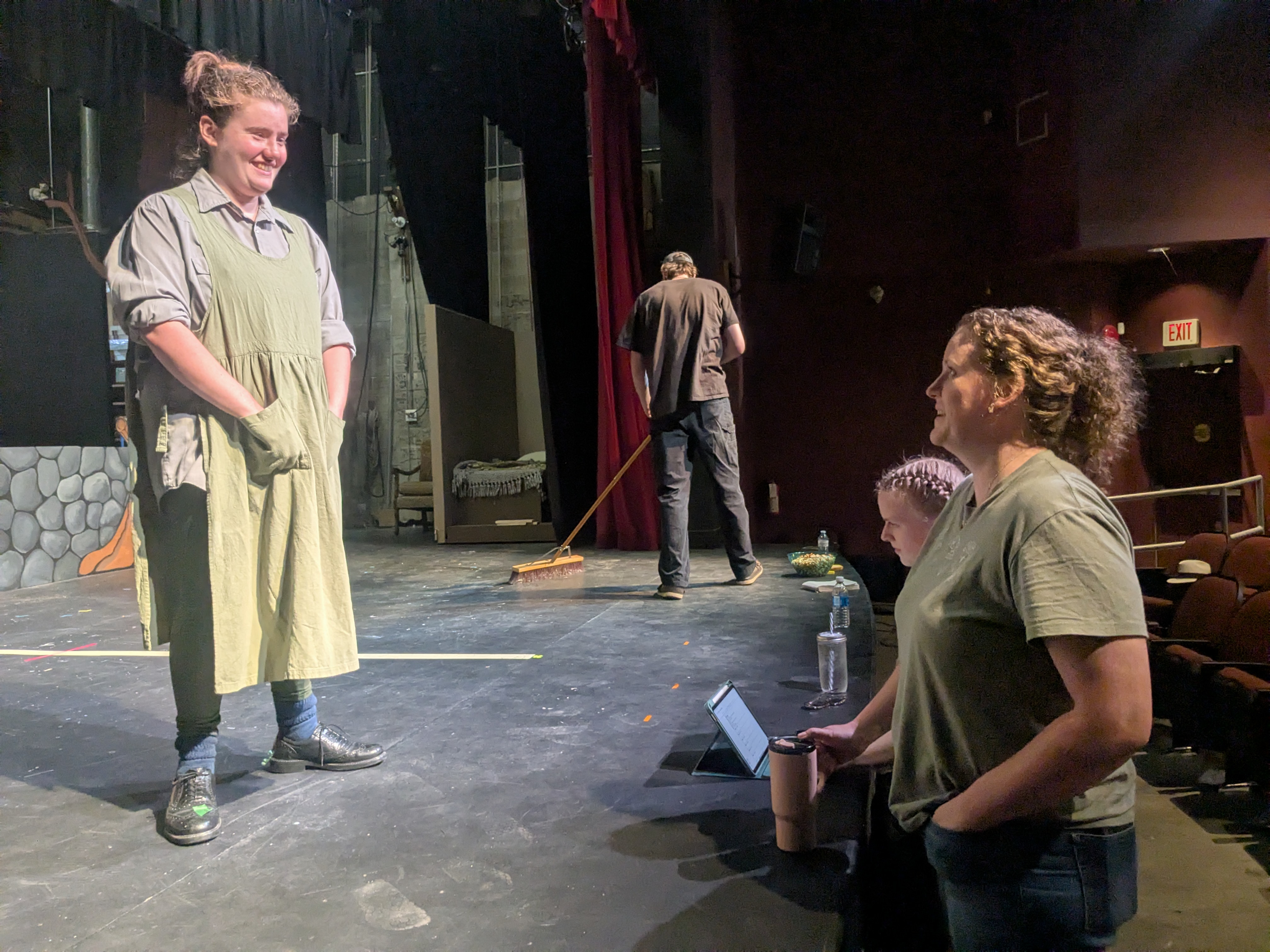White Rock cast and crew make theatre magic