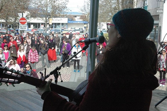 30100BCLN2007OneBillionRising-5