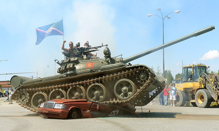 84051surreyw-tank