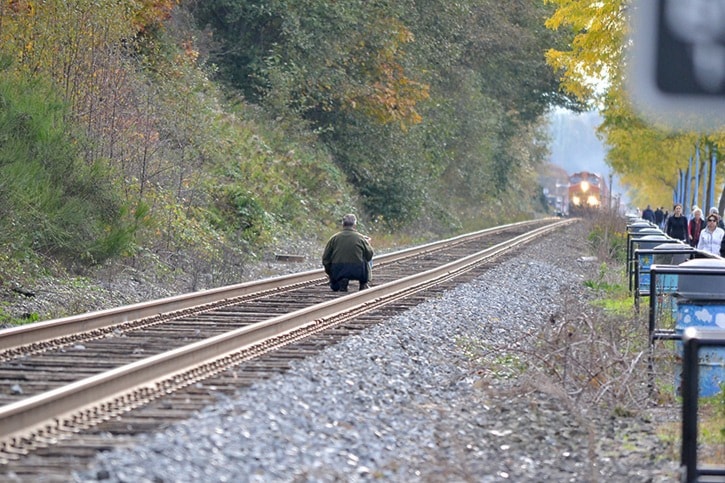 96299whiterocktrainphoto-th-10091302-a