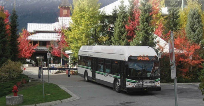 40149surreywhistlerhydrogenbus-7web