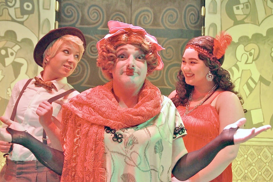 9599606_web1_171129-PAN-M-WRPC-Hunchback-Panto