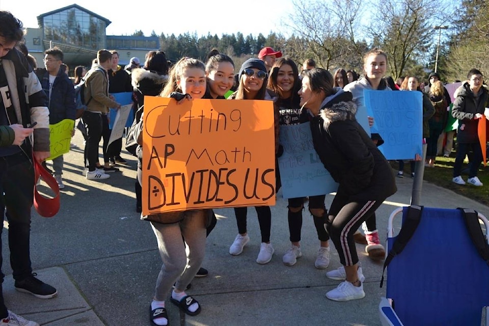 10676817_web1_180219-PAN-M-Elgin-Park-protest1