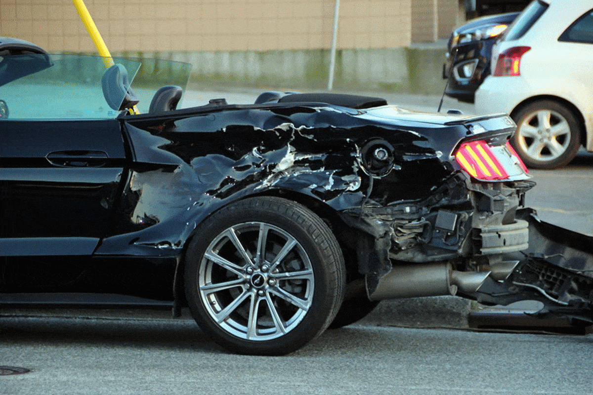 Police cruiser crash closes part of Surrey’s King George Boulevard
