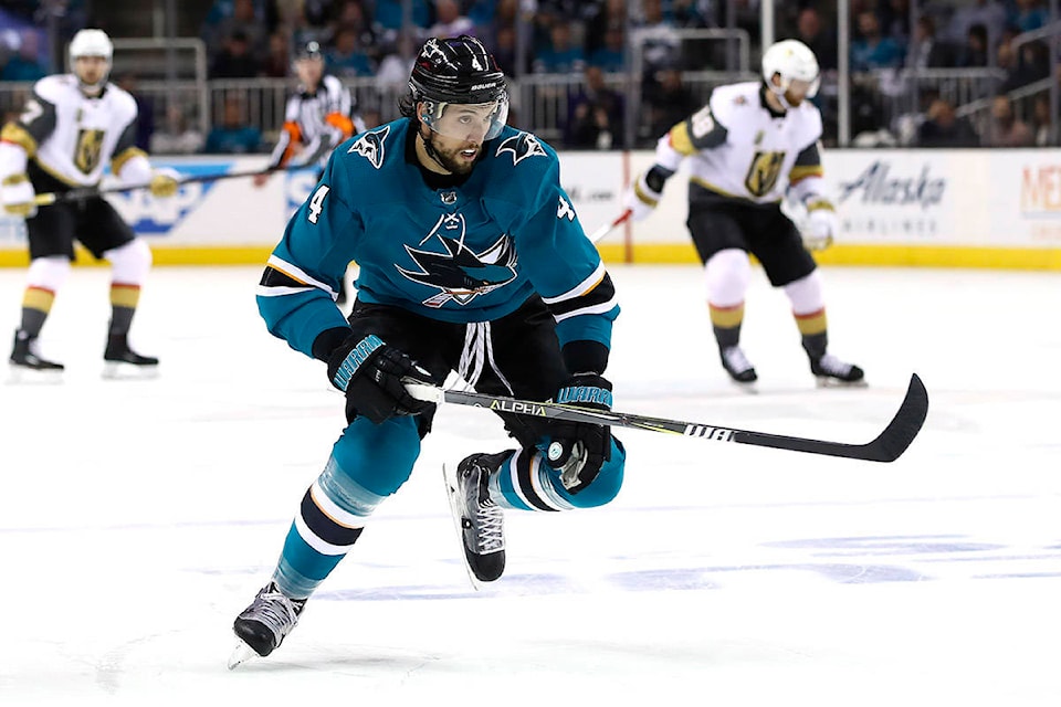 13356298_web1_BrendenDillon_SJSharks