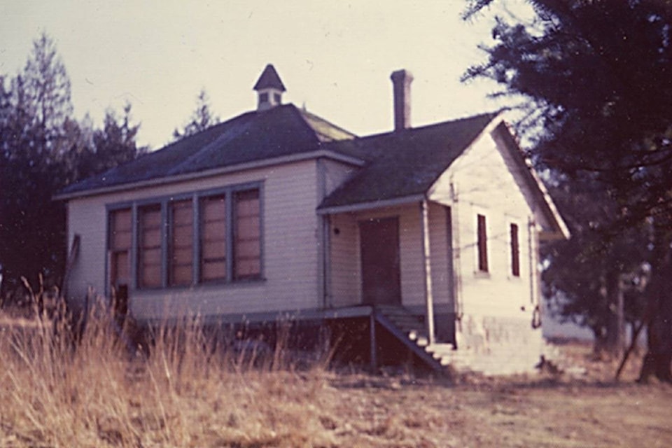 13419460_web1_180906-NDR-M-Original-Annieville-School-House