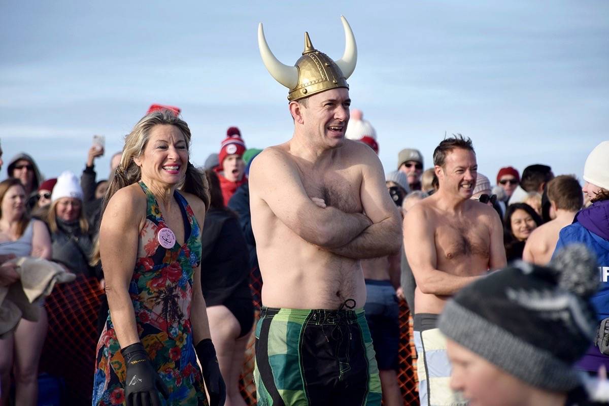 14991809_web1_190101-NDR-M-2019-Delta-Polar-Bear-Swim-6