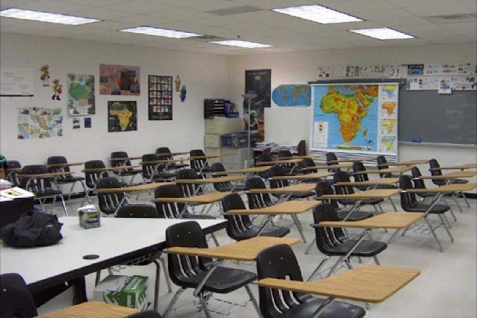 16633155_web1_190430-SNW-M-classroom