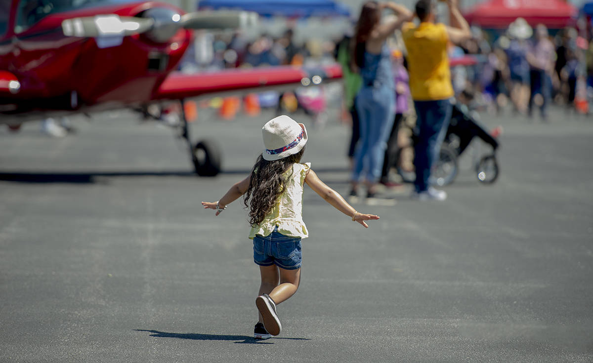 17797714_web1_190725-NDR-M-2019-Boundary-Bay-Airshow-15