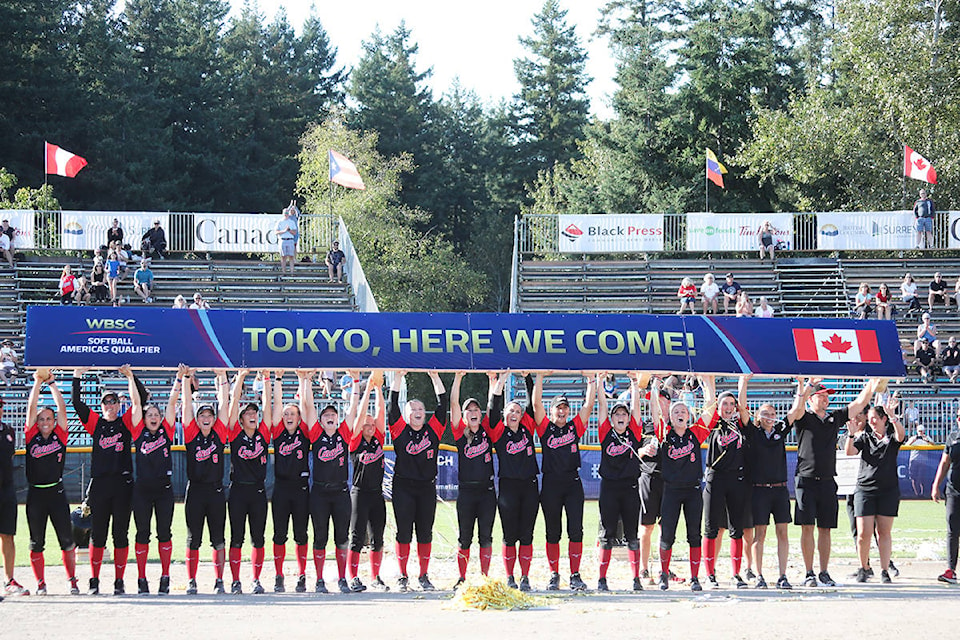 Team Canada, Americas Olympic Qualifier. (Softball Canada photo)