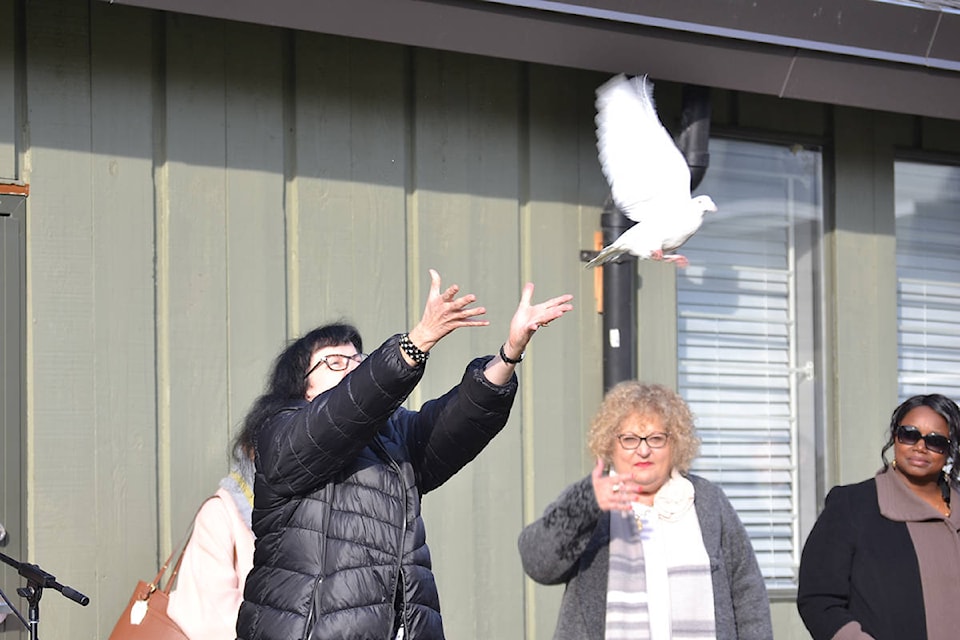 Surrey Hospice Society hosted its annual dove release event at Bear Creek Park on Sunday. (Aaron Hinks photos)
