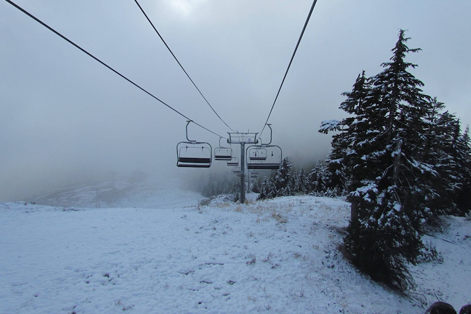 20830991_web1_grouse-mountain-707739_1920